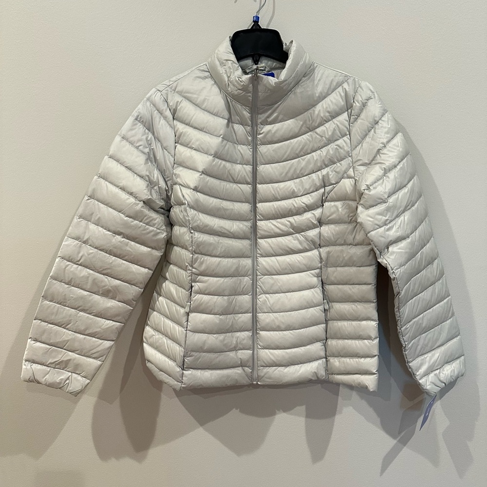 32 Degrees Women's Light Gray Puffer Jacket